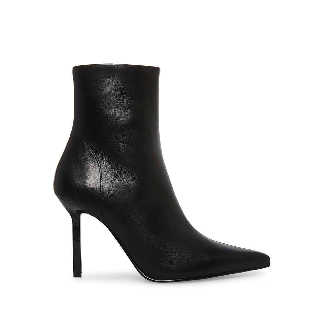 IYANNA BLACK LEATHER - SM REBOOTED