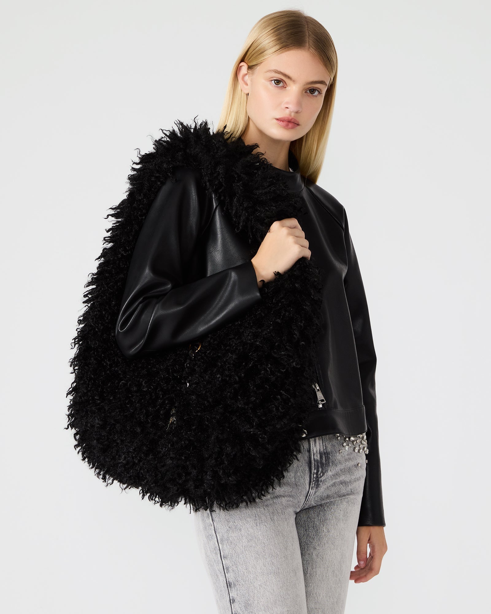 ICONIC BAG BLACK