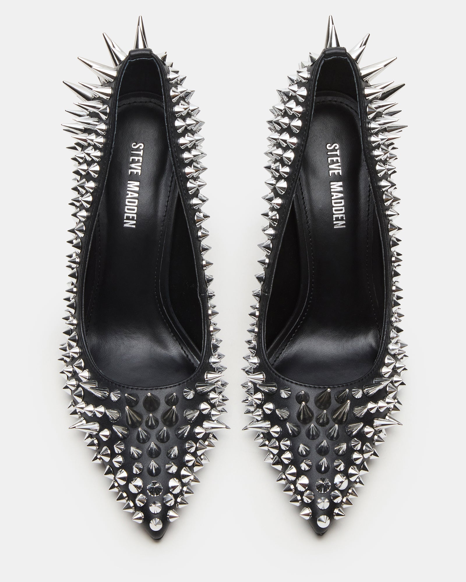 NOIR BLACK STUD